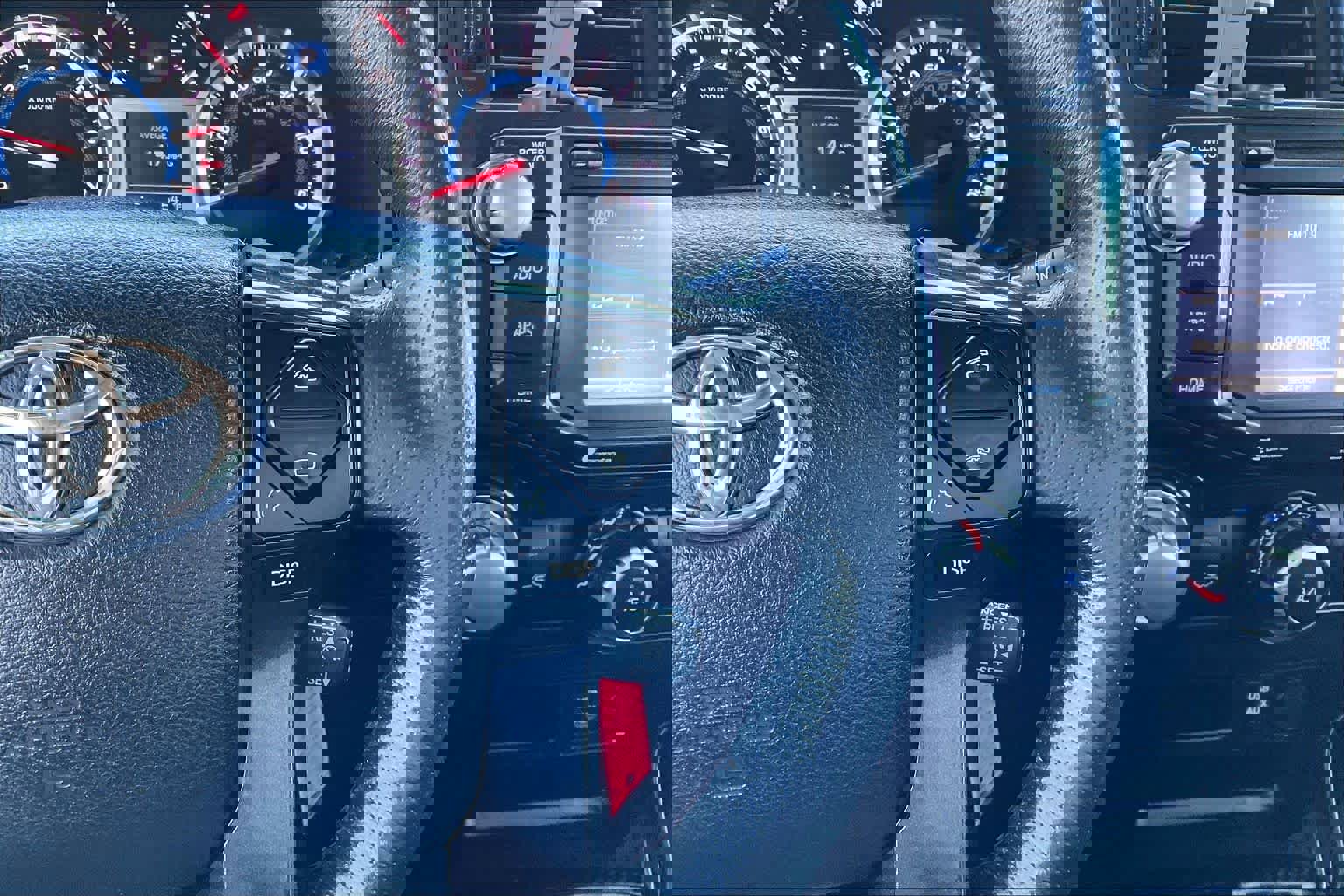 Used 2018 Toyota 4Runner TRD Off-Road image 23