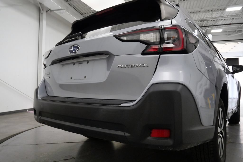 Used 2024 Subaru Outback AWD/4WD image 33