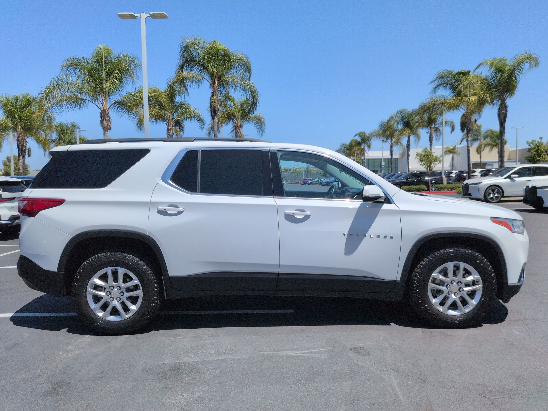 Used 2019 Chevrolet Traverse LT AWD/4WD image 11