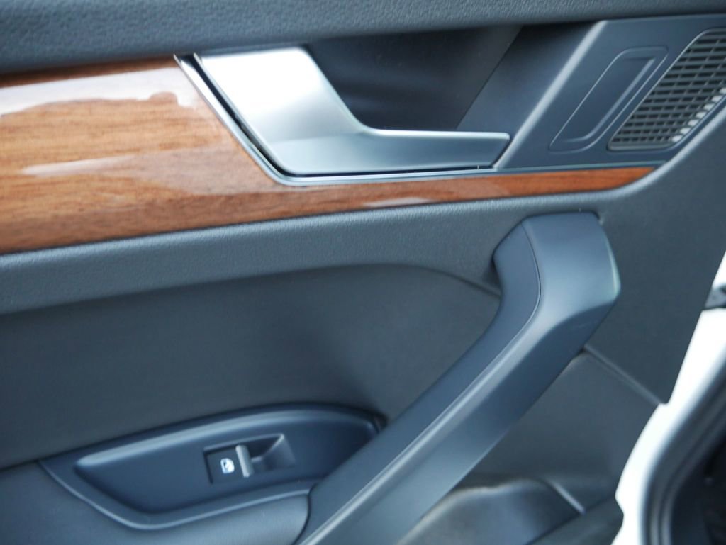 Certified 2023 Audi Q5 2.0T Premium Plus w/ Premium Plus Package image 23