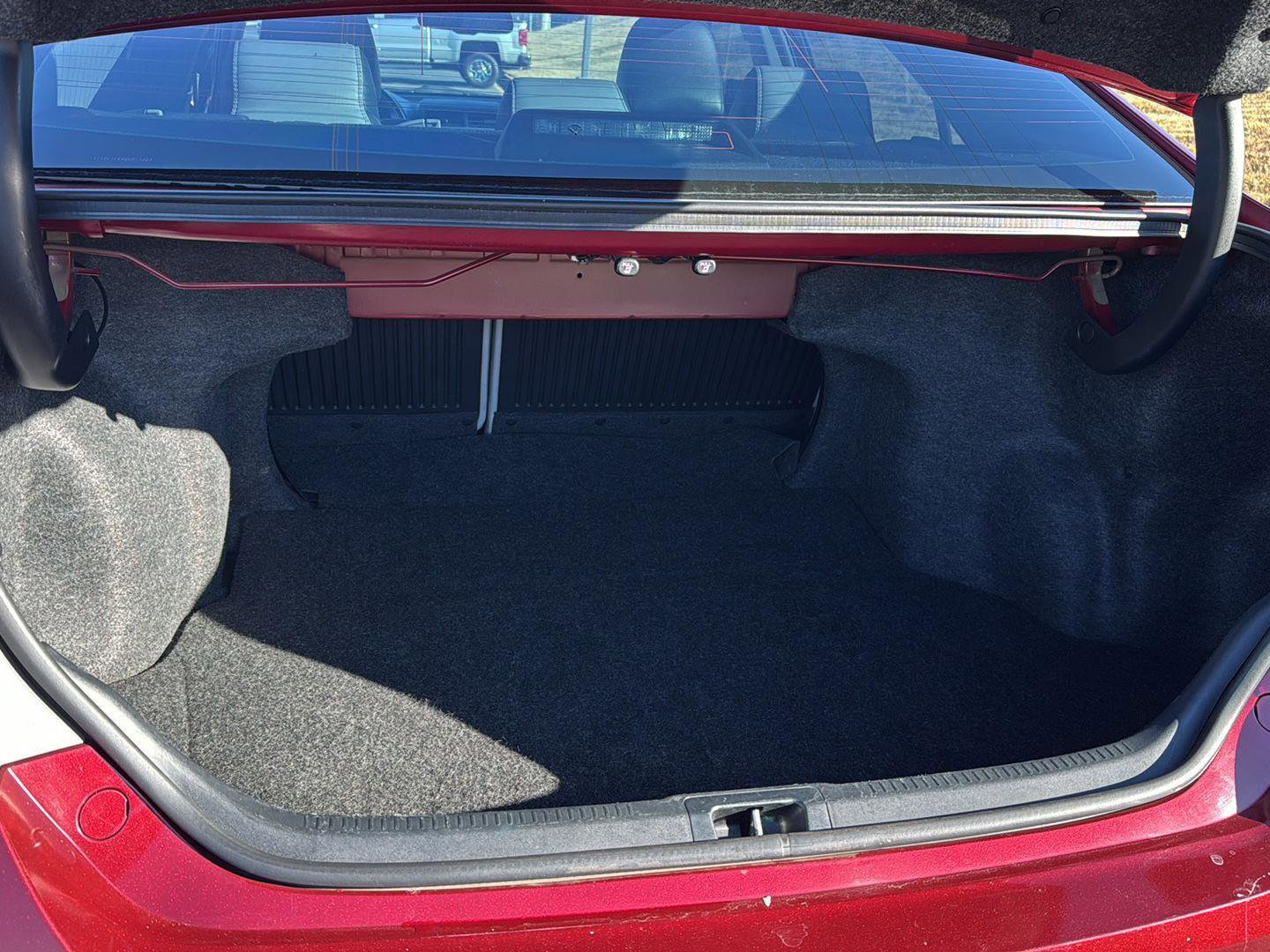 Used 2016 Toyota Camry XSE image 30