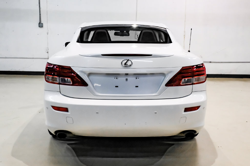 Used 2013 Lexus IS 250C w/ Luxury Pkg RWD image 17