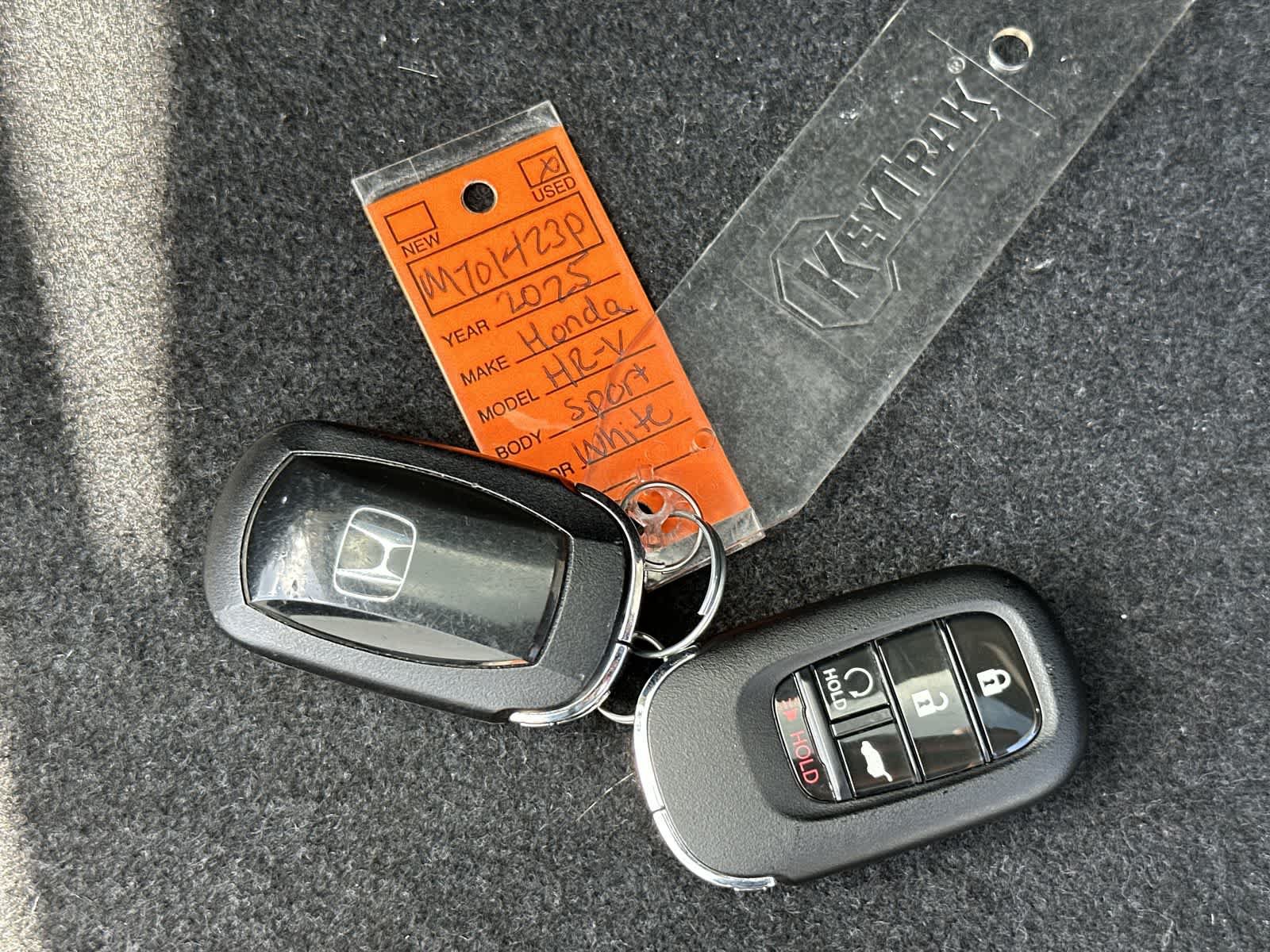 Used 2025 Honda HR-V Sport image 25