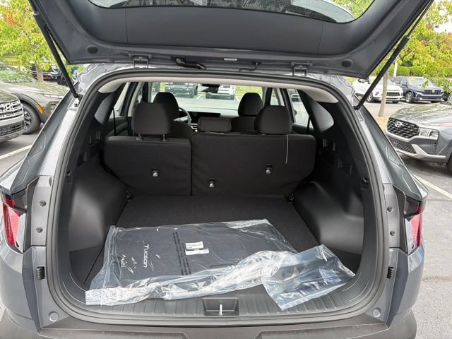 New 2026 Hyundai Tucson Blue SE AWD/4WD image 11