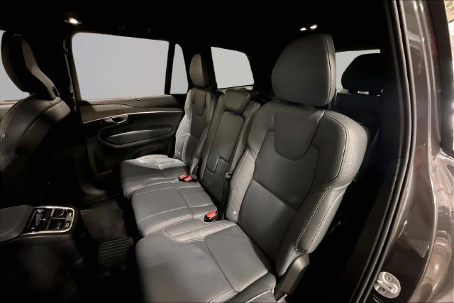 Certified 2024 Volvo XC90 T8 Ultimate w/ Protection Package Premier AWD/4WD image 29