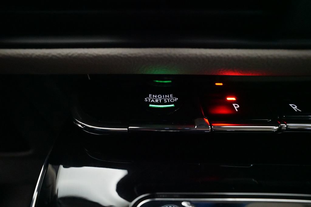 Used 2025 Lincoln Corsair Reserve w/ Towing Package image 31