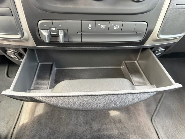 Used 2016 RAM 3500 SLT image 24