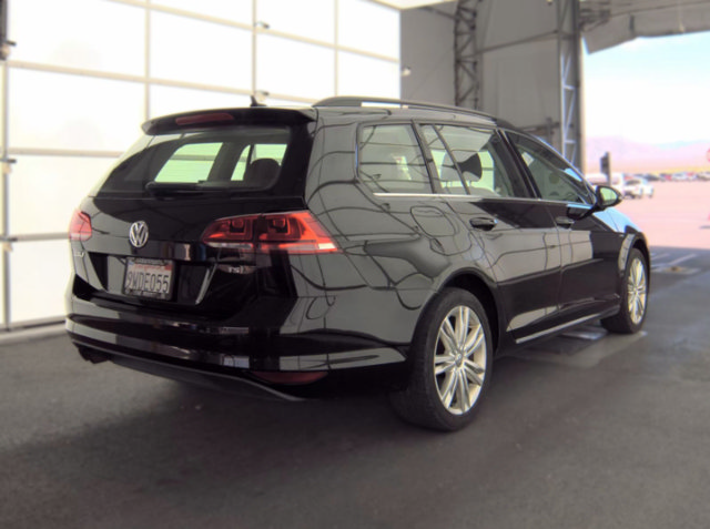 Used 2016 Volkswagen Golf Limited Edition FWD image 2