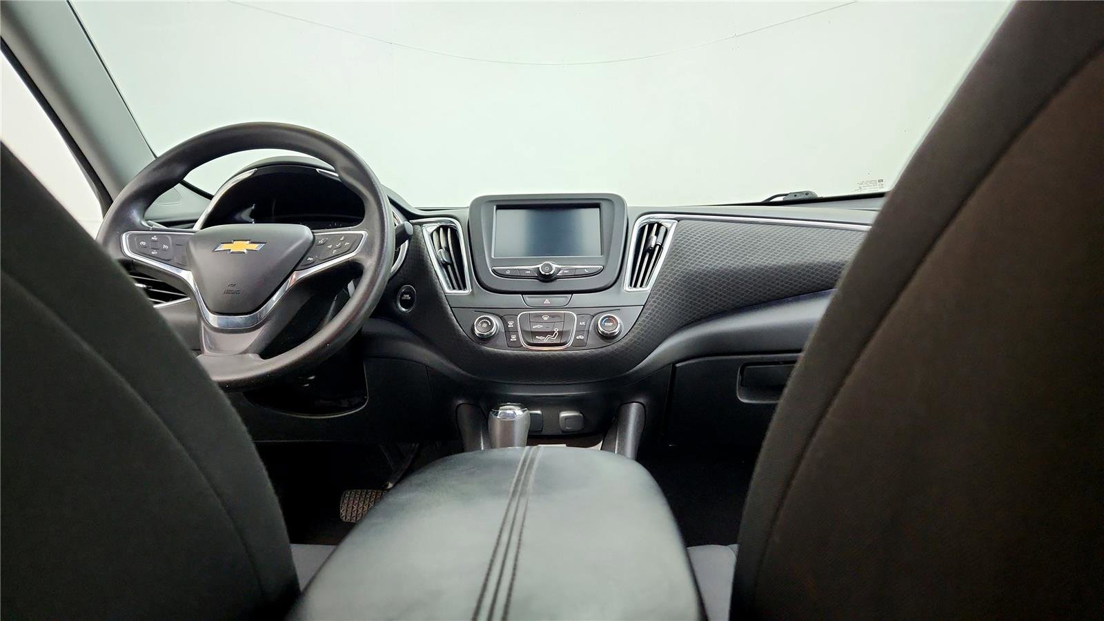 Used 2016 Chevrolet Malibu LT image 28