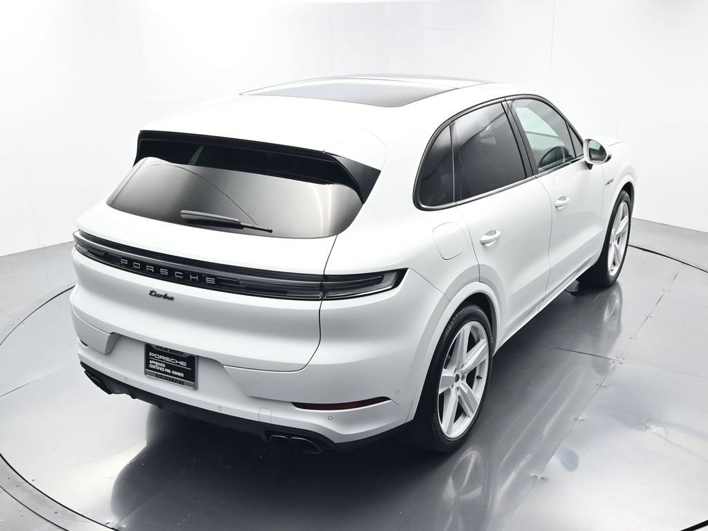Certified 2025 Porsche Cayenne Turbo AWD/4WD image 41