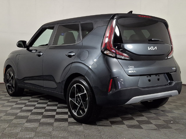 Used 2023 Kia Soul EX FWD image 7