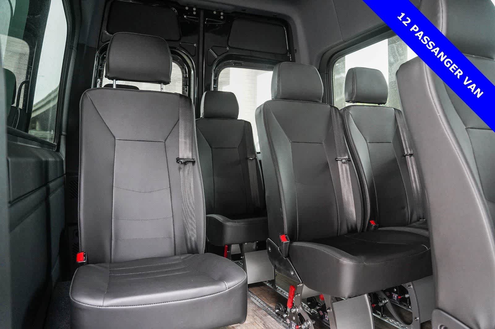 Used 2024 Mercedes-Benz Sprinter 2500 image 16