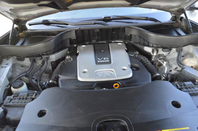 Used 2015 INFINITI QX70 2WD w/ Premium Package image 25