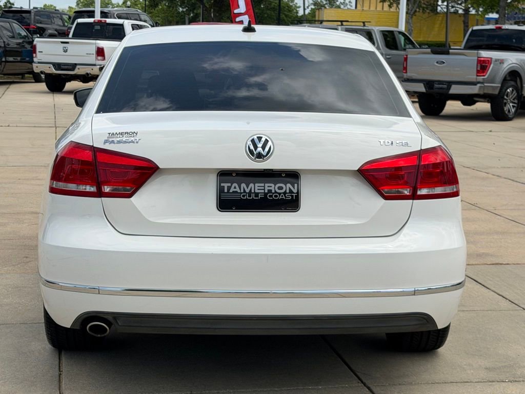 Used 2013 Volkswagen Passat TDI SEL Premium image 3