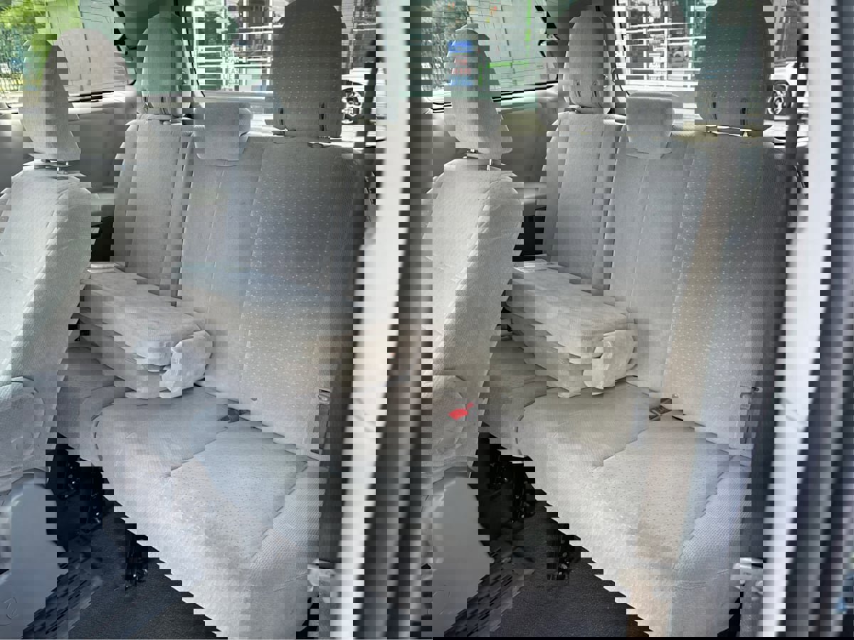 Used 2020 Toyota Sienna LE image 40