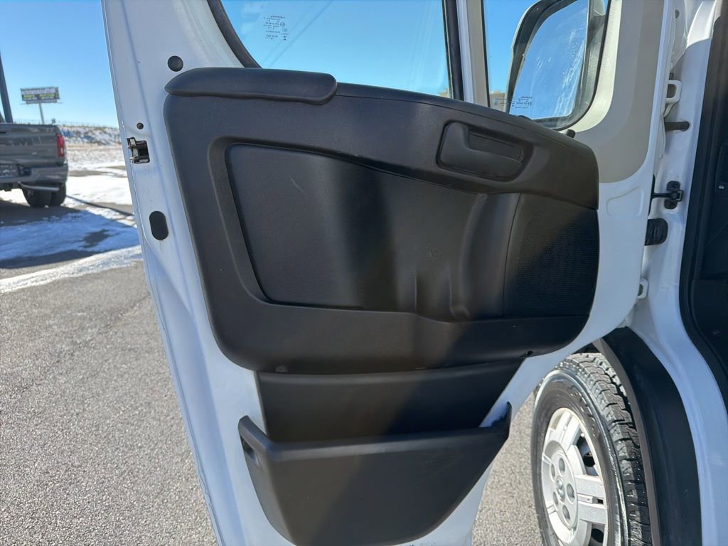 Used 2019 RAM ProMaster 2500 w/ Interior Convenience Group image 11