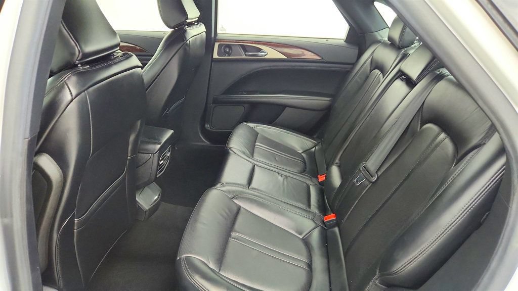 Used 2020 Lincoln MKZ Reserve FWD image 22