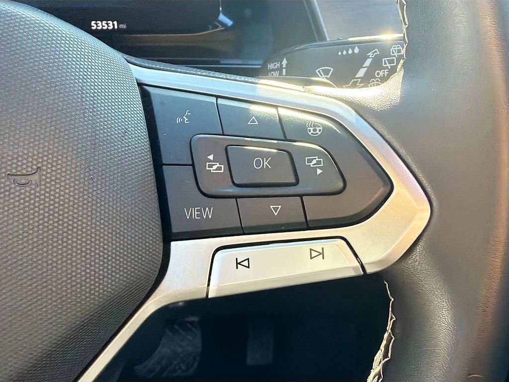 Used 2024 Volkswagen Atlas Cross Sport SE image 37