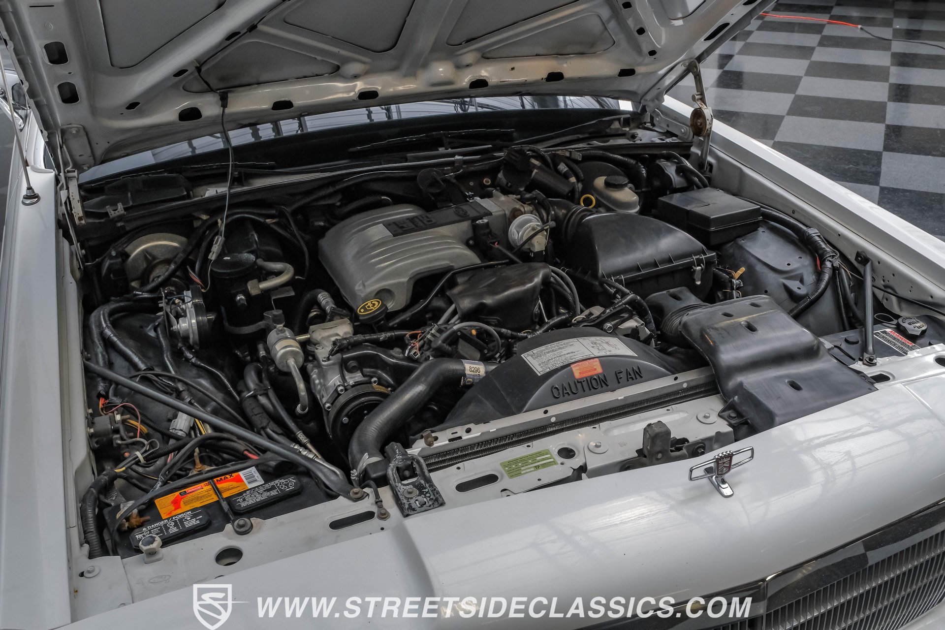 Used 1990 Ford LTD Crown Victoria RWD image 40