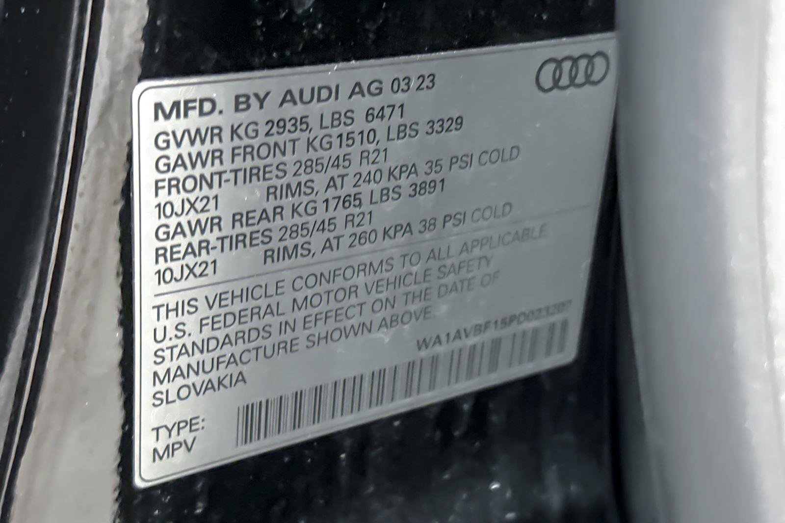 Used 2023 Audi Q8 Premium image 30