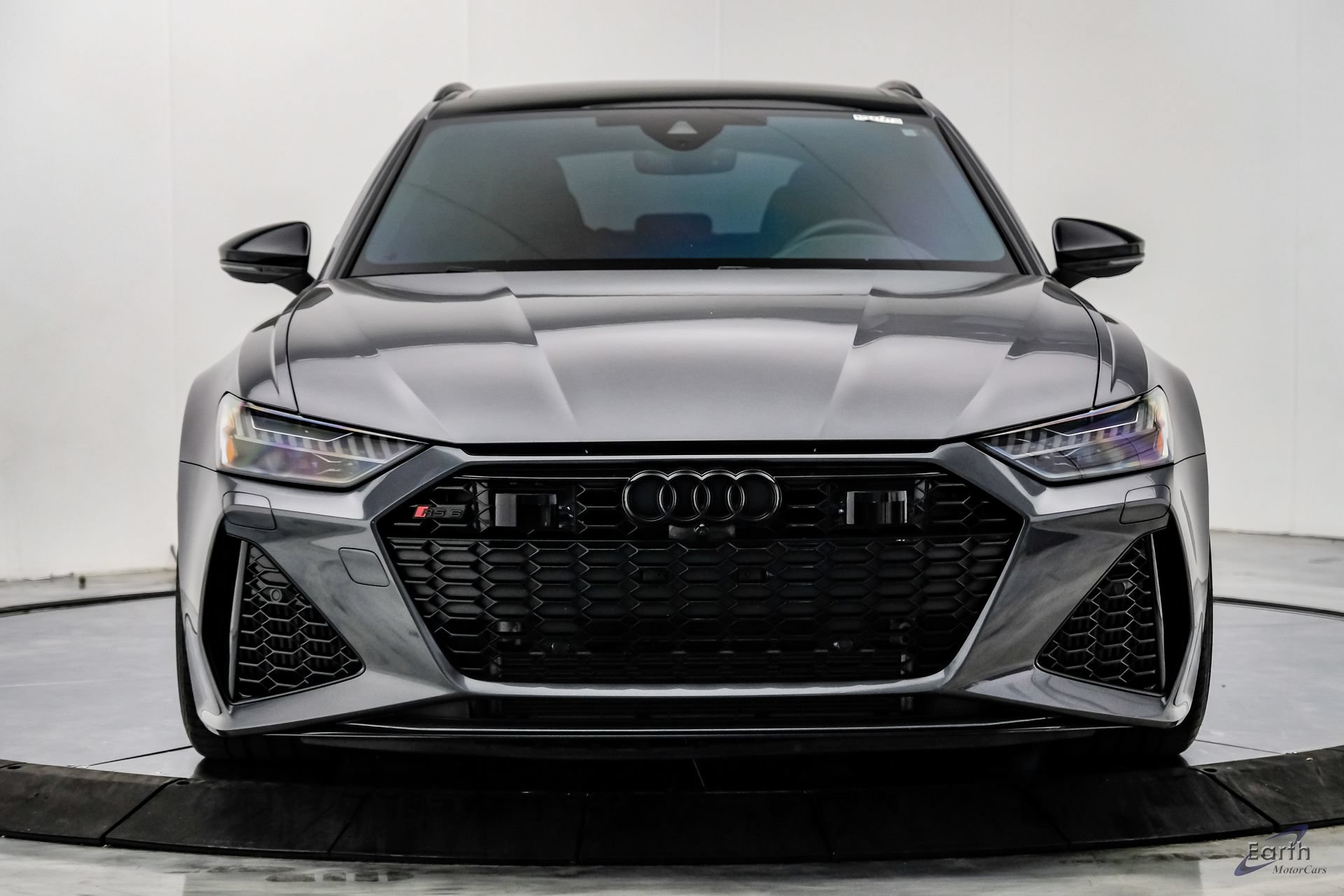 Used 2023 Audi RS 6 w/ Black Optic Package AWD/4WD image 25
