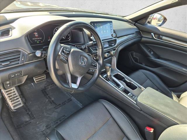 Used 2018 Honda Accord Sport image 10