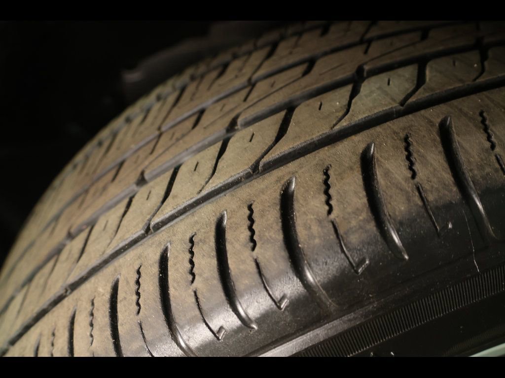 Used 2021 Jeep Cherokee Limited image 22