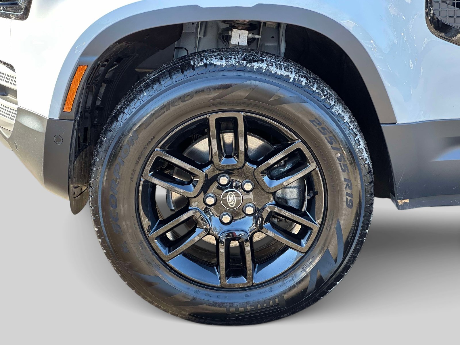 Used 2025 Land Rover Defender 110 S image 8