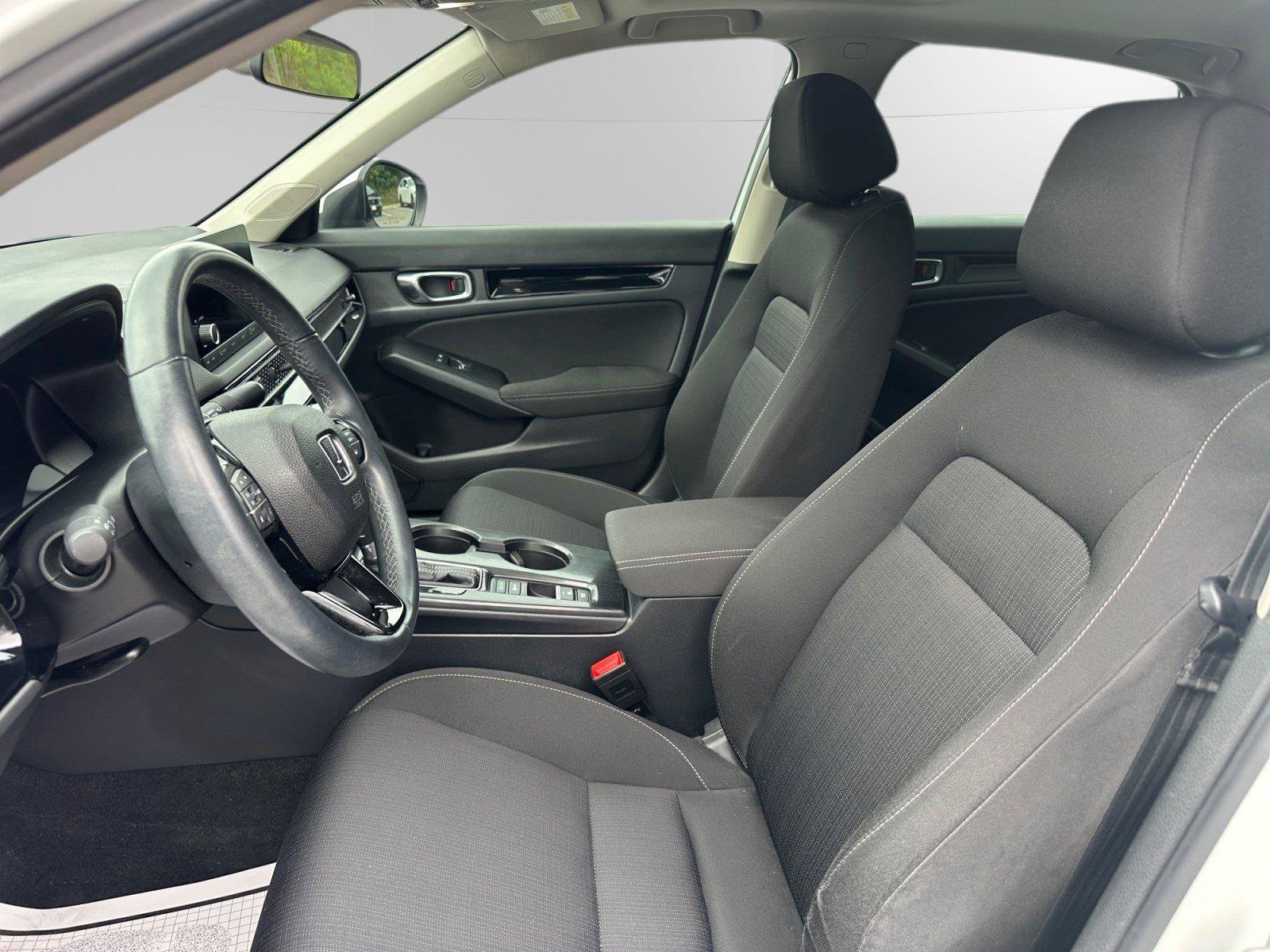 Used 2023 Honda Civic EX image 5