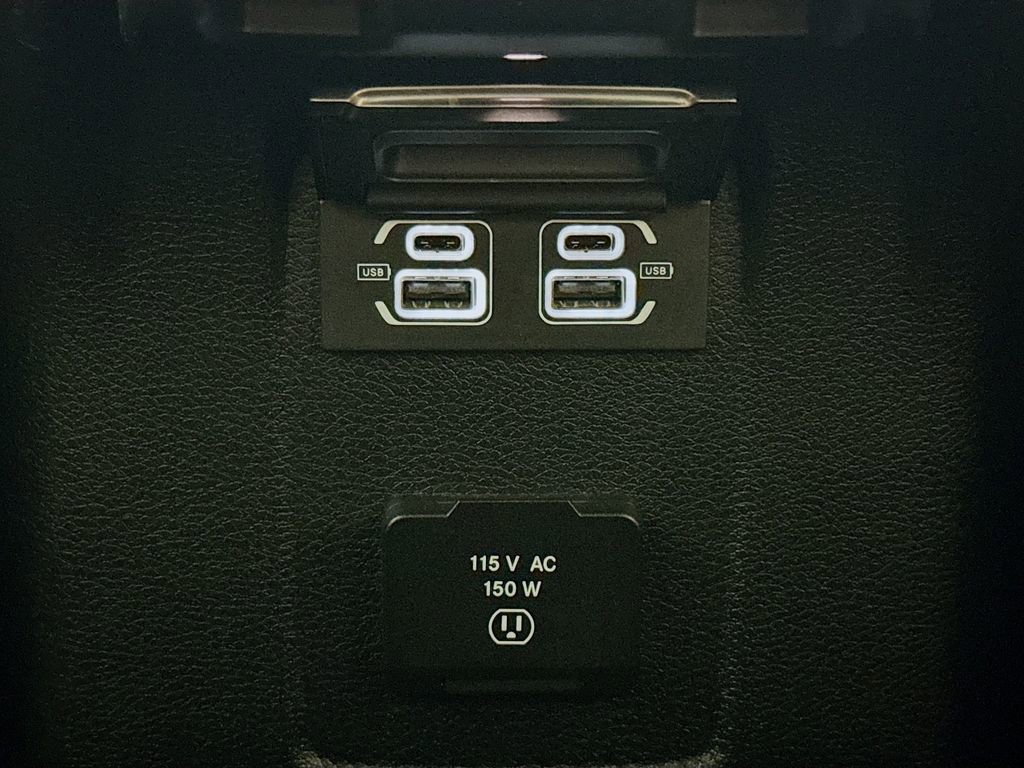 Used 2021 Jeep Wrangler Unlimited Sahara w/ Altitude image 22