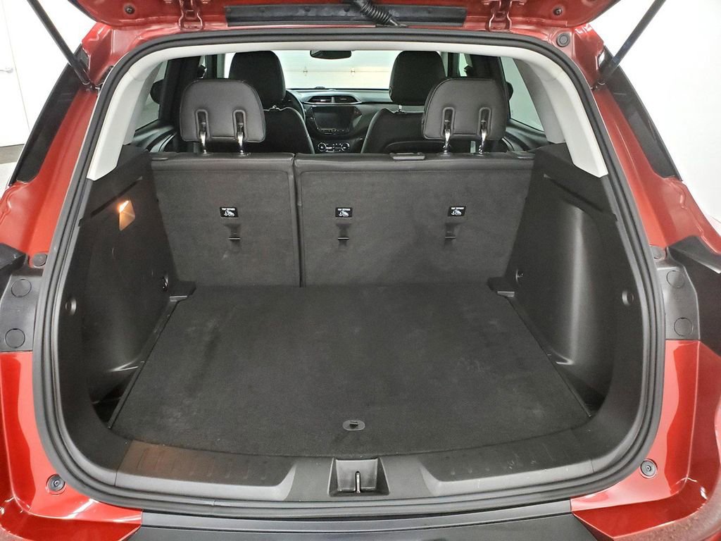 Certified 2021 Chevrolet TrailBlazer LT w/ Premium Seating Package image 22