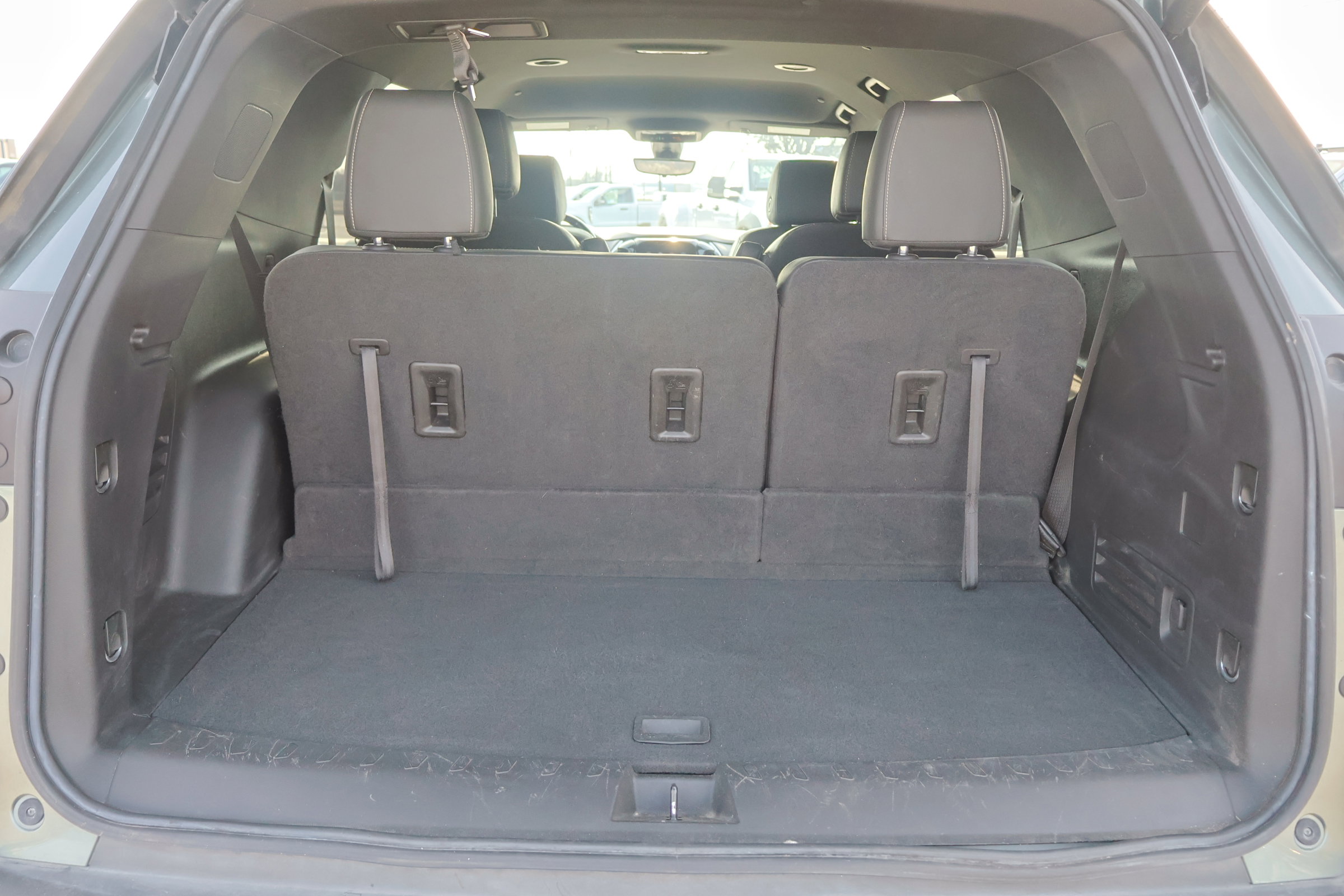 Used 2022 Chevrolet Traverse LT w/ LT Premium Package image 16