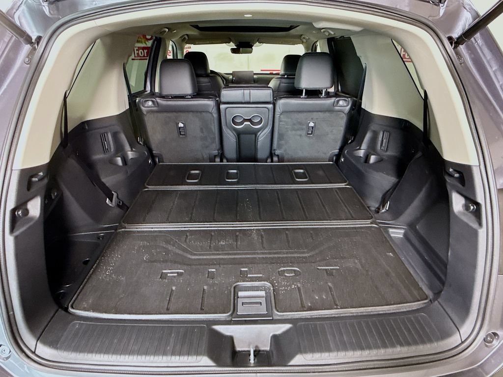 Used 2025 Honda Pilot Elite image 31