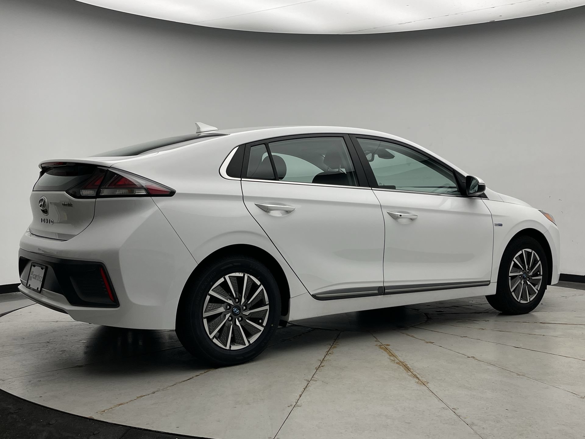 Used 2020 Hyundai Ioniq Limited FWD image 5