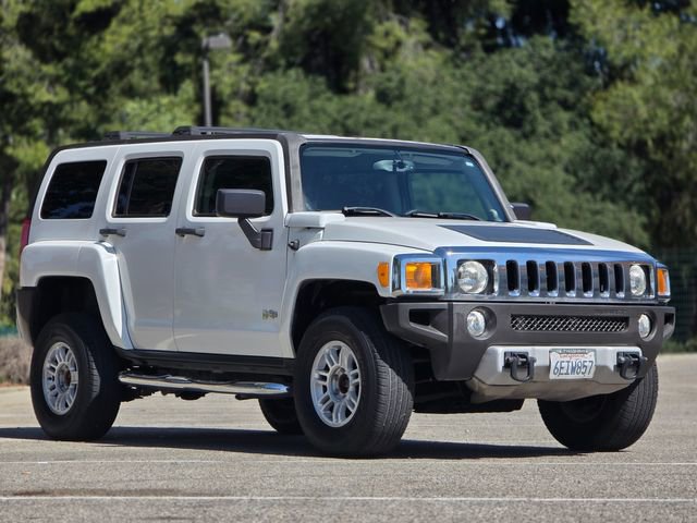Used 2009 HUMMER H3 image 3