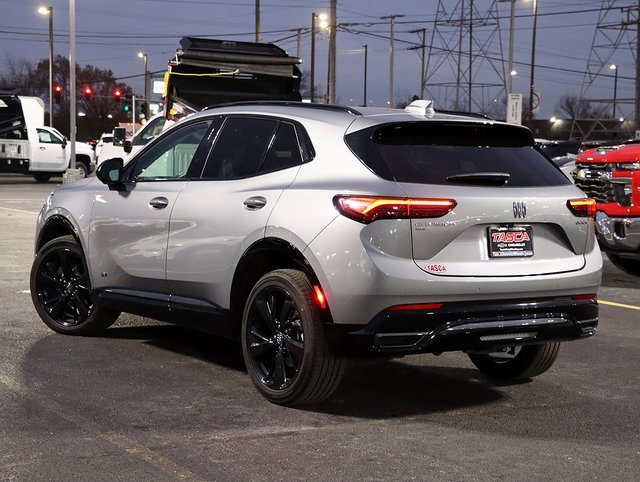 Certified 2025 Buick Envision Sport Touring image 9