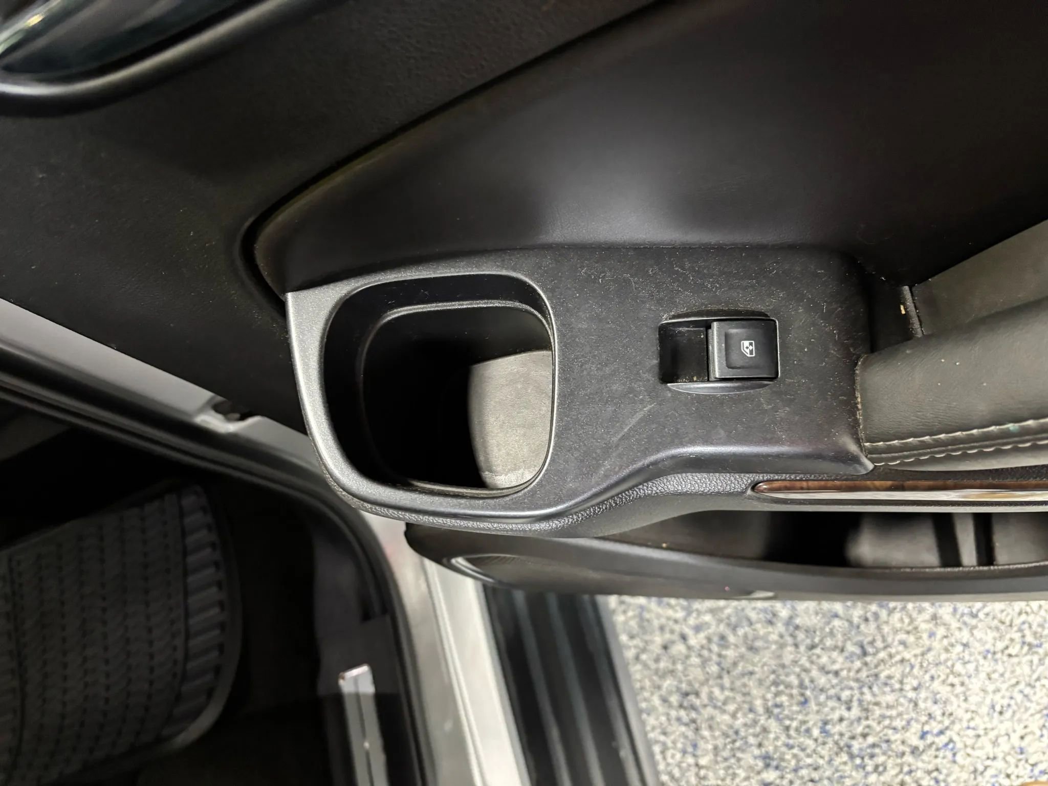 Used 2018 Chevrolet Tahoe LT image 16