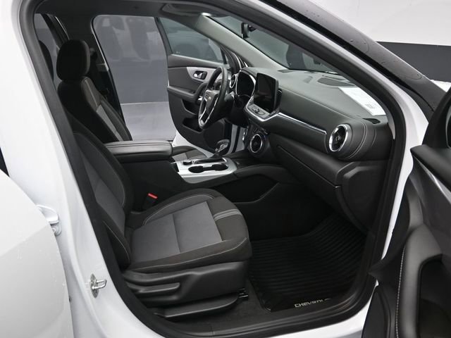 Used 2024 Chevrolet Blazer LT w/ Convenience Package FWD image 31