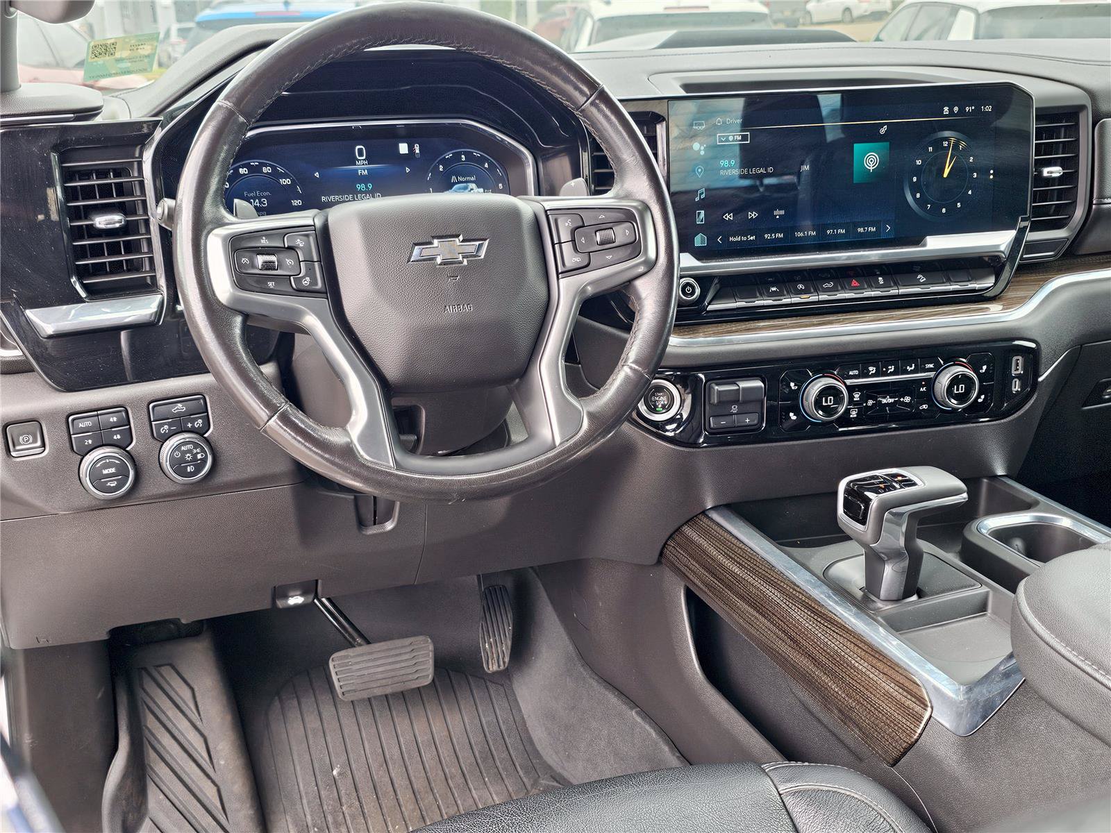 Used 2023 Chevrolet Silverado 1500 LT Trail Boss AWD/4WD image 34