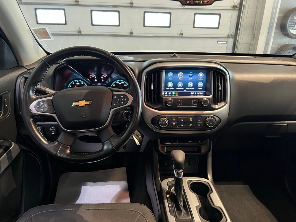 Used 2022 Chevrolet Colorado LT w/ LT Convenience Package AWD/4WD image 18