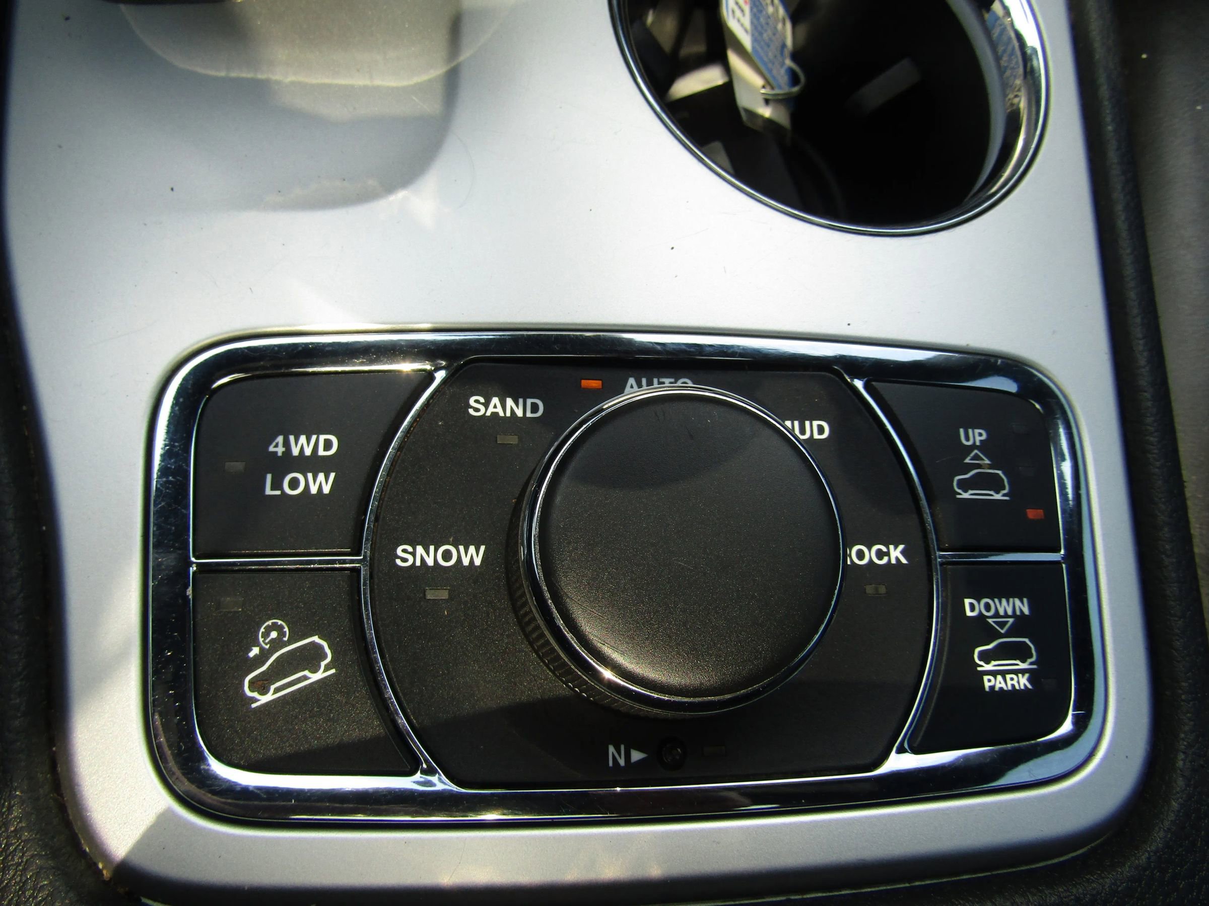 Used 2015 Jeep Grand Cherokee High Altitude image 28