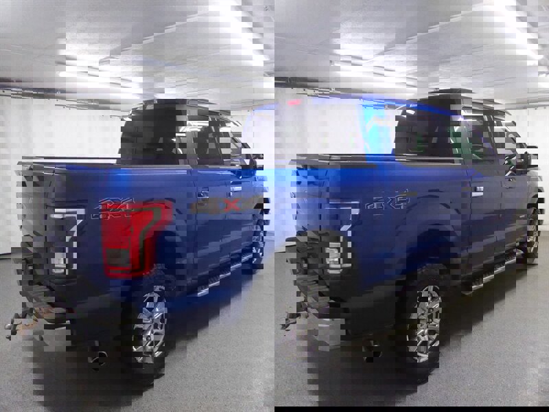 Used 2017 Ford F150 XLT w/ Equipment Group 302A Luxury image 6