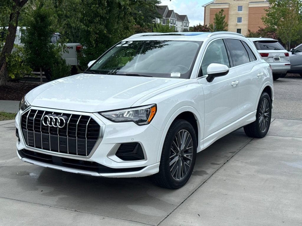 Used 2022 Audi Q3 2.0T Premium AWD/4WD image 3