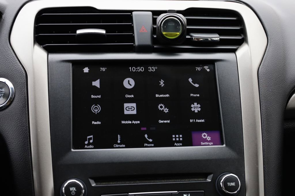 Used 2017 Ford Fusion SE w/ Fusion SE Technology Package image 36