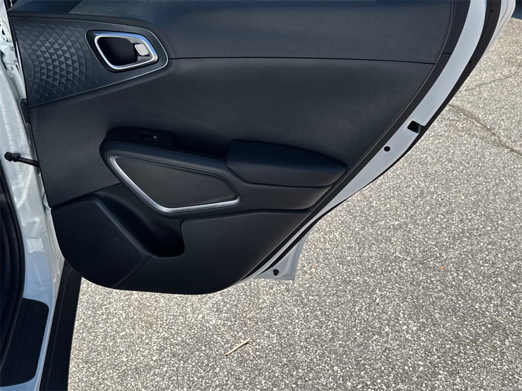 New 2025 Kia Soul EX image 17