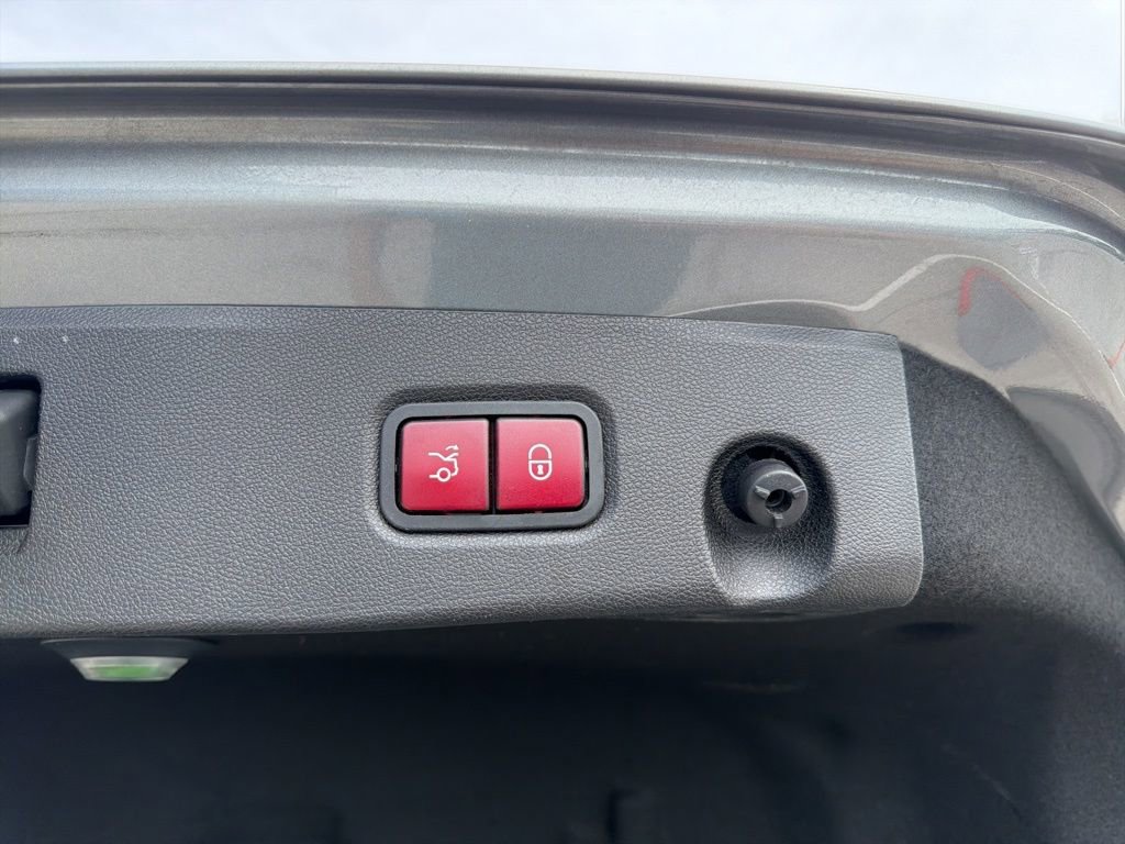 Used 2012 Mercedes-Benz CLS 63 AMG image 14
