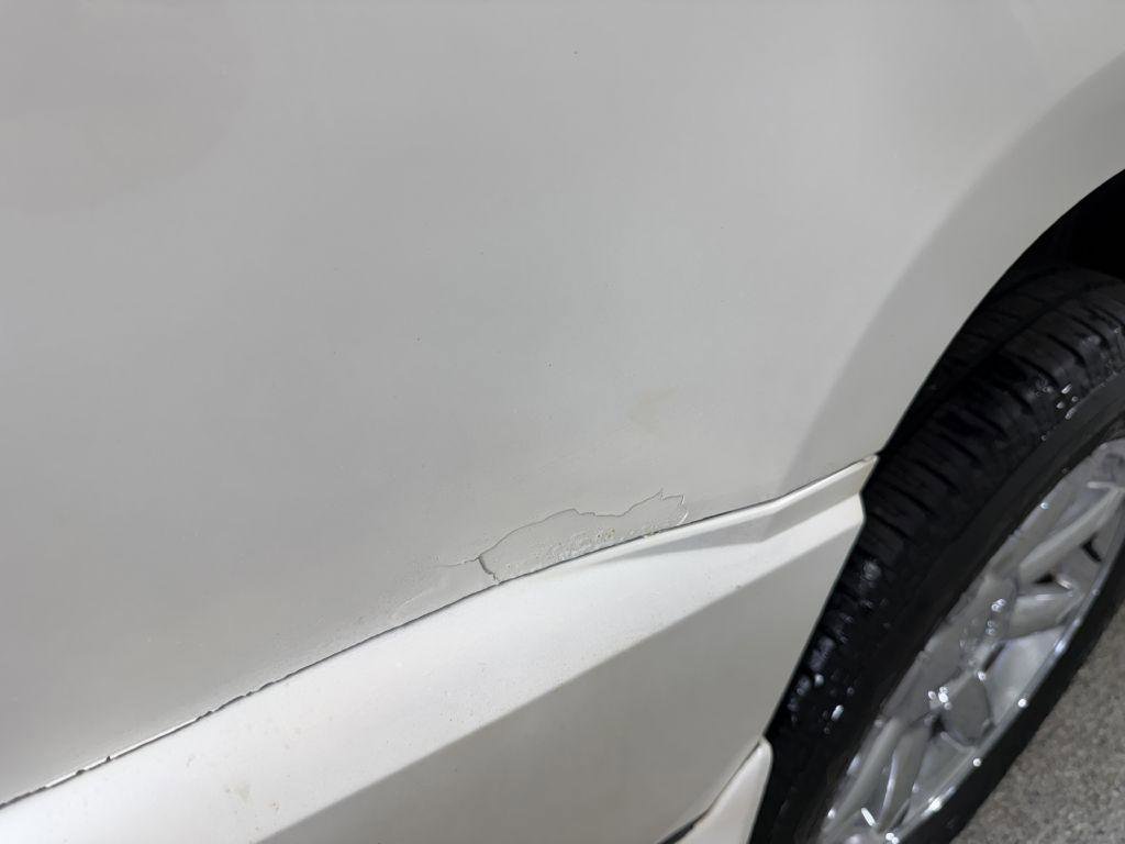 Used 2012 GMC Yukon XL Denali AWD/4WD image 7