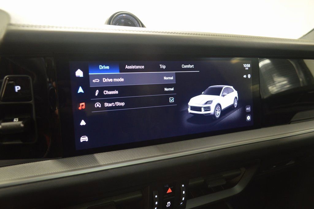 Certified 2024 Porsche Cayenne Coupe image 29