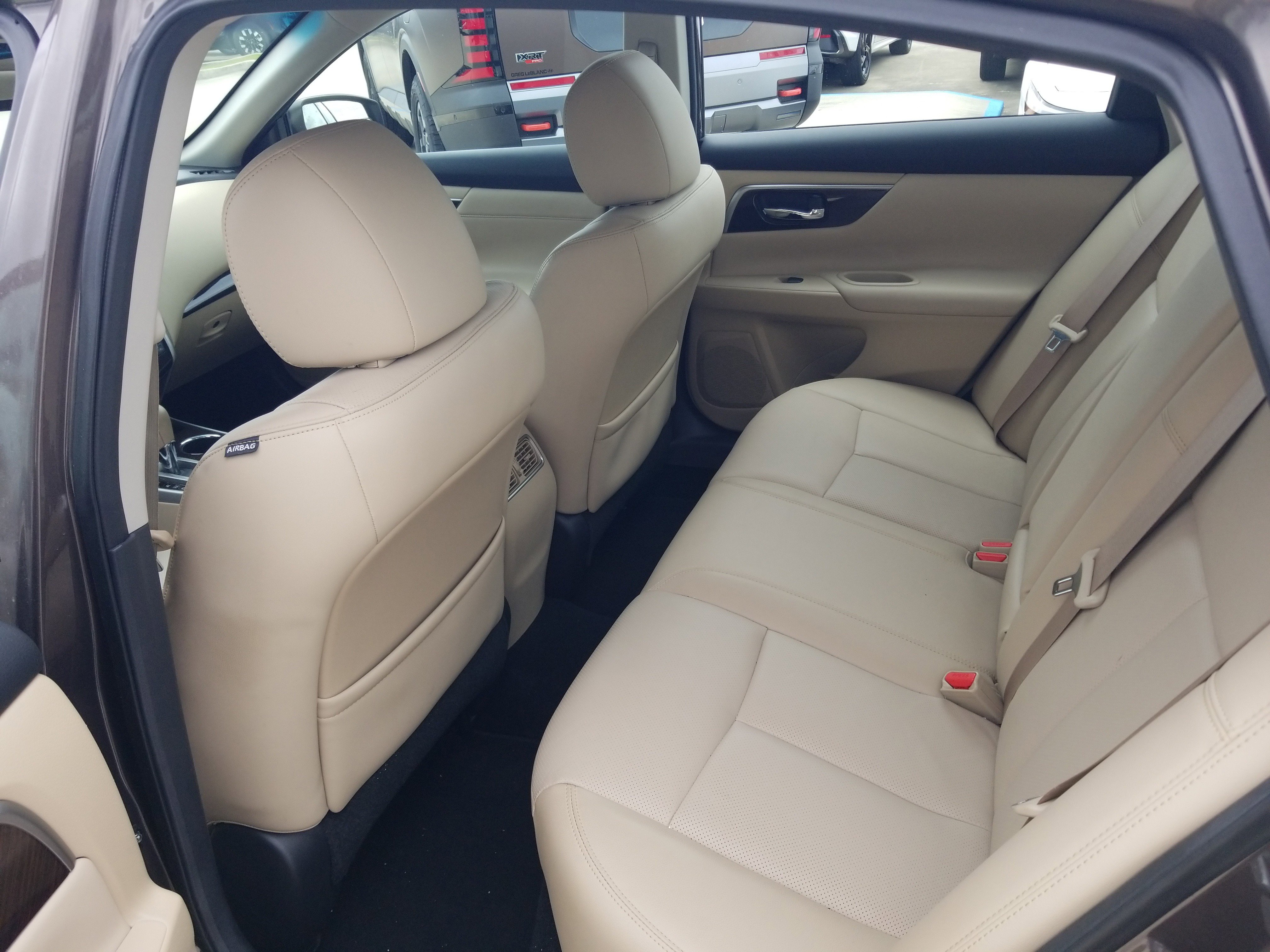 Used 2015 Nissan Altima 2.5 SL w/ Moonroof Package image 12