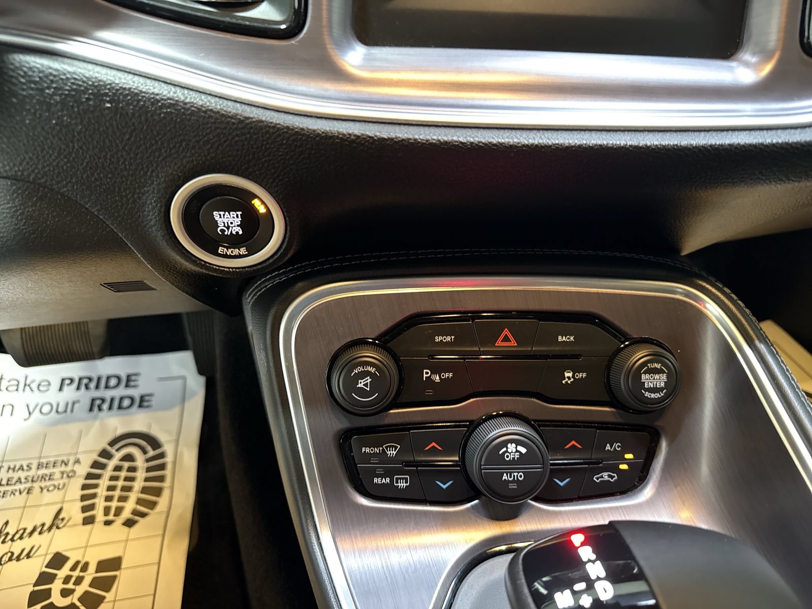 Used 2015 Dodge Challenger R/T w/ Quick Order Package 28B R/T RWD image 17